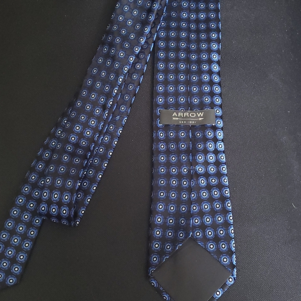 Mens tie